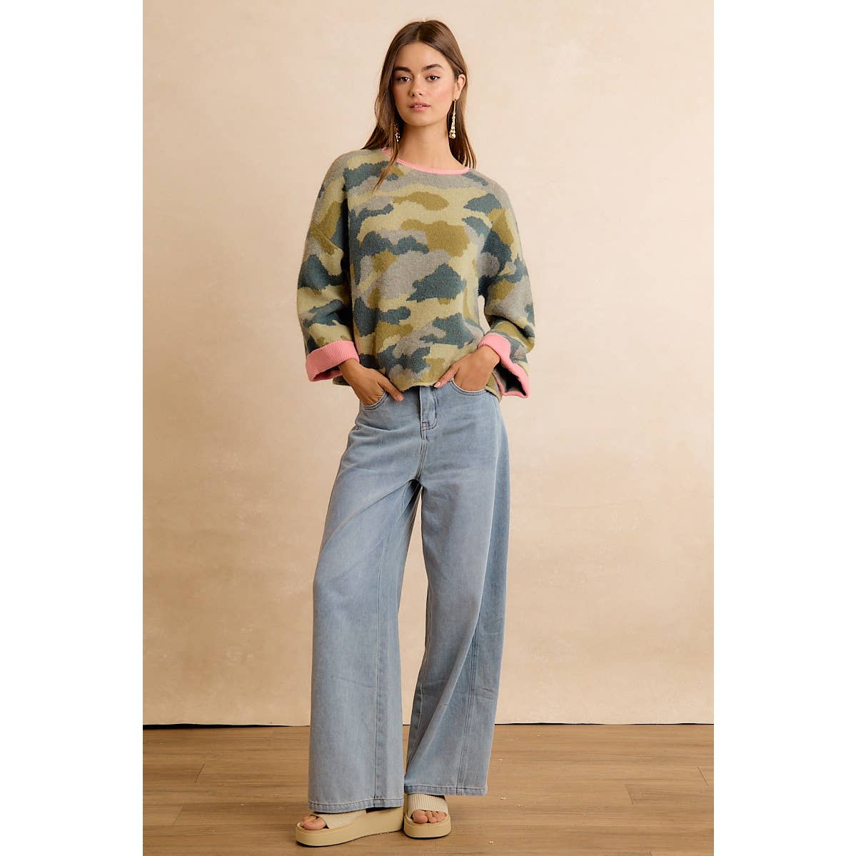 CAMO SWEATER: CAMO/PINK / M