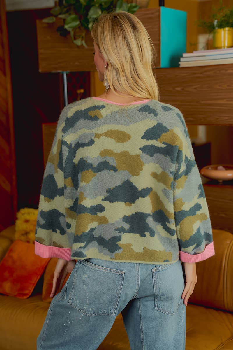CAMO SWEATER: CAMO/PINK / S
