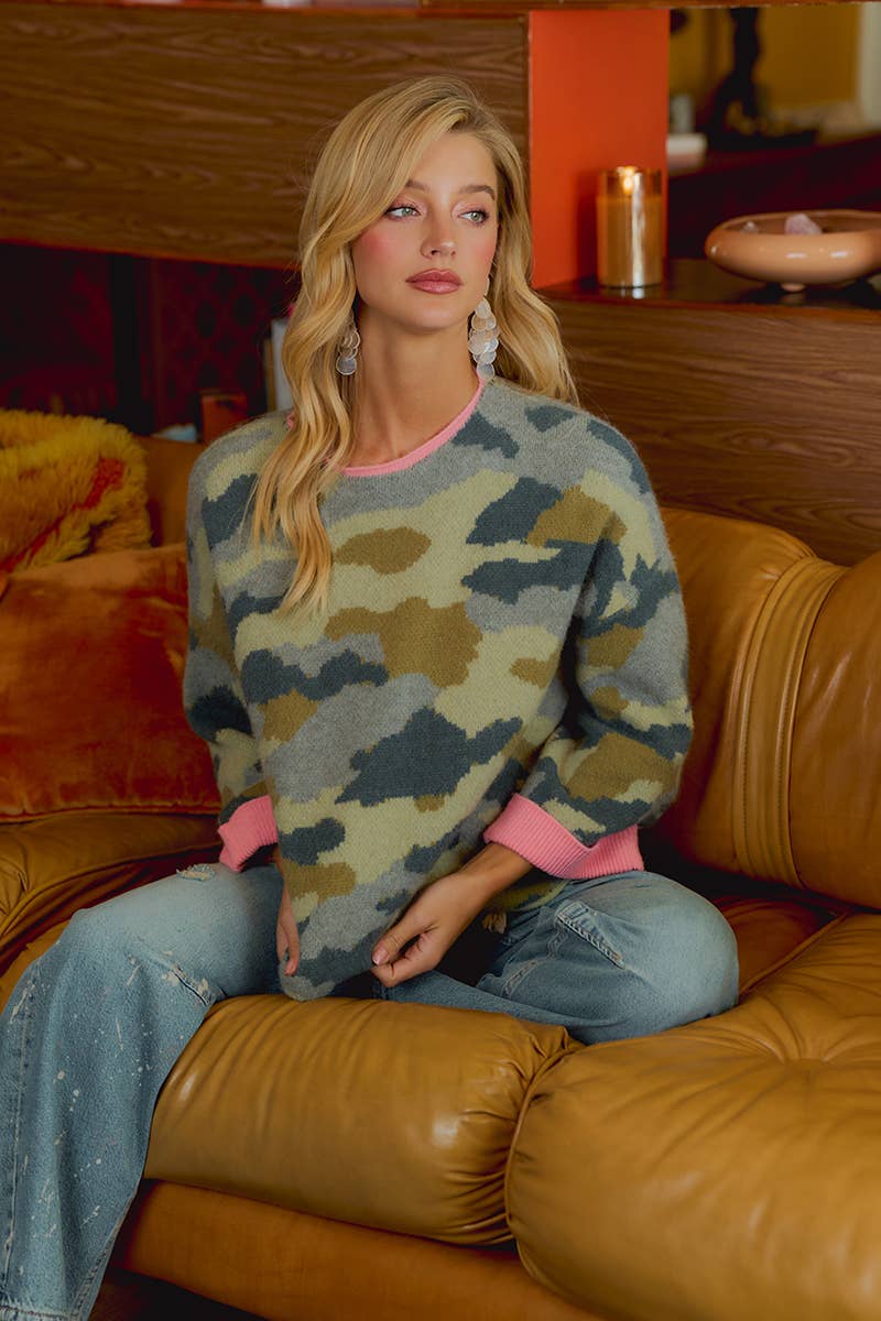 CAMO SWEATER: CAMO/PINK / L
